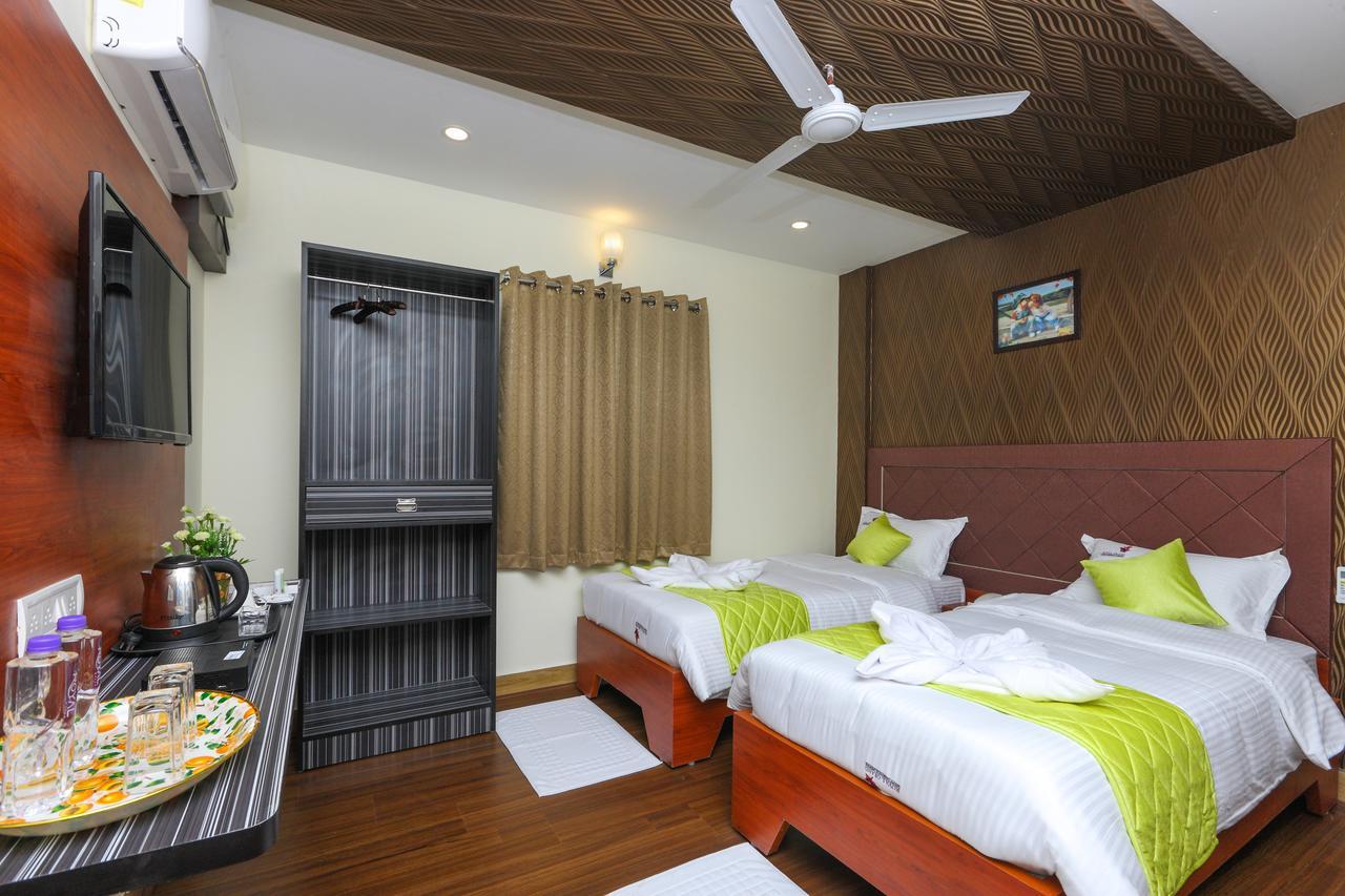 Royal Grand Bed and Breakfast Tambaram Exteriör bild