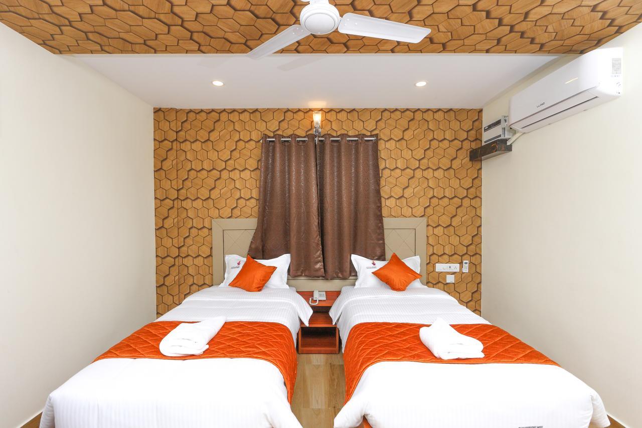 Royal Grand Bed and Breakfast Tambaram Exteriör bild