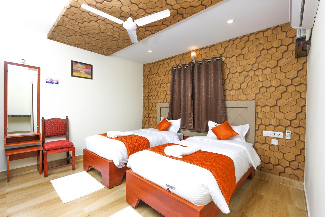 Royal Grand Bed and Breakfast Tambaram Exteriör bild