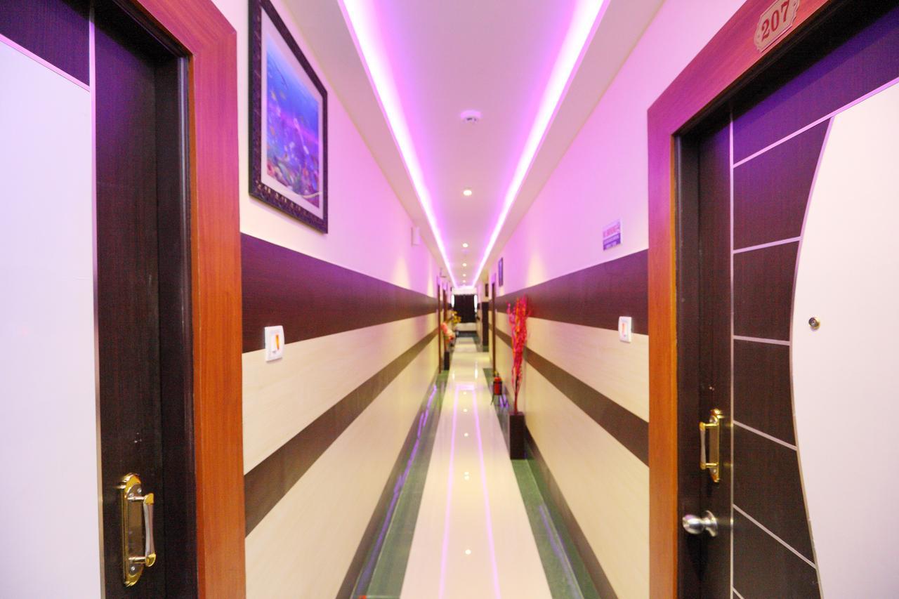 Royal Grand Bed and Breakfast Tambaram Exteriör bild