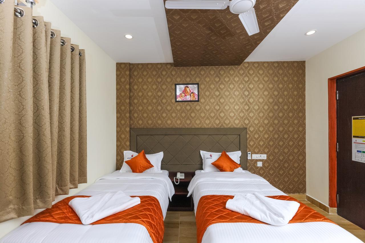 Royal Grand Bed and Breakfast Tambaram Exteriör bild